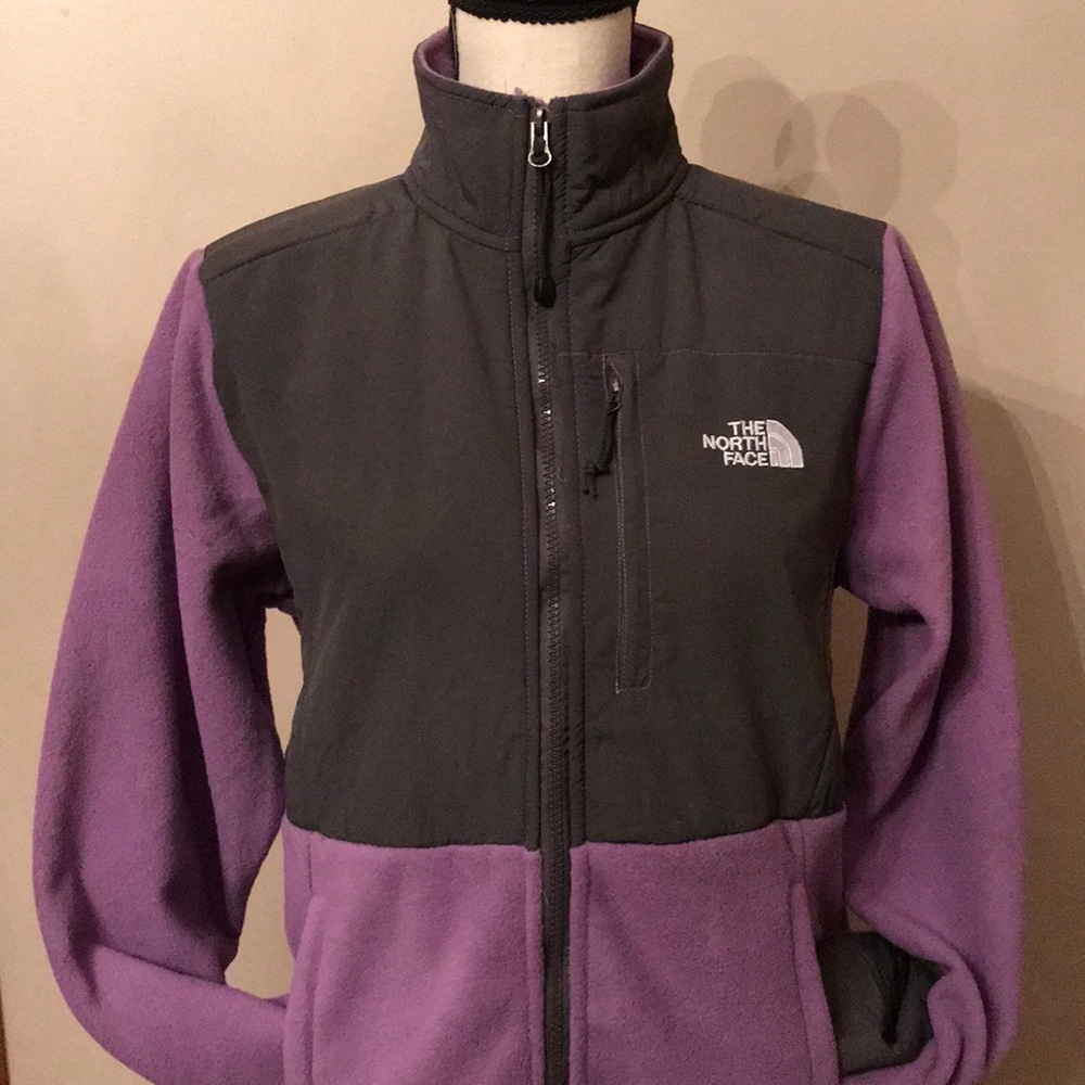‼️SOLD‼️new, women’s North Face jacket, medium. 🌟⭐️🦋 - Picture 1 of 6